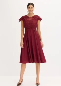 Robe midi en tulle délicat avec dentelle
