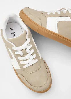 Sneakers au look rétro