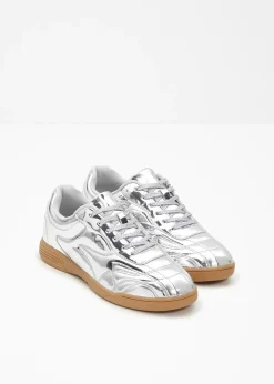 Sneakers au look rétro