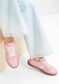 Sneakers au look rétro