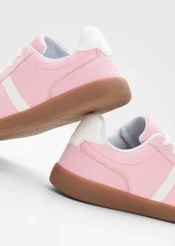 Sneakers au look rétro