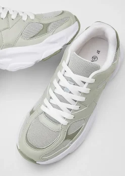 Sneakers chunky avec une semelle légère
