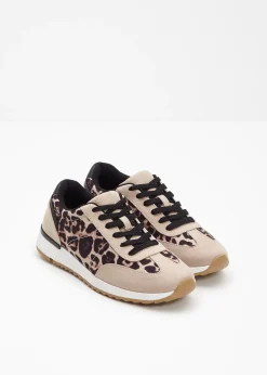 Sneakers détails léopard