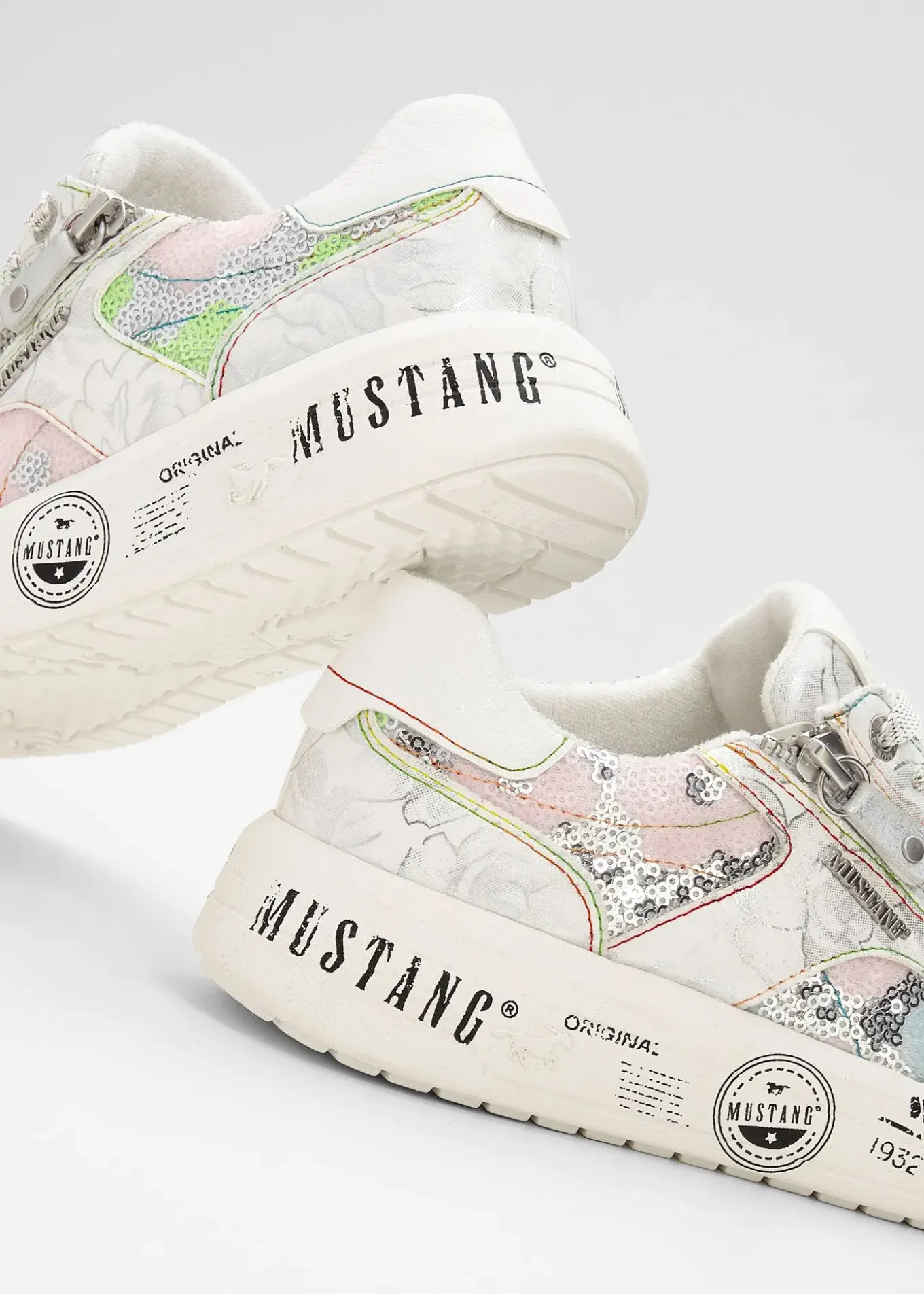Sneakers Mustang à fermeture zippée
