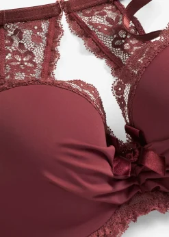 Soutien-gorge à coques et armatures