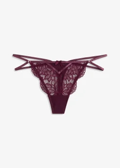 String en dentelle